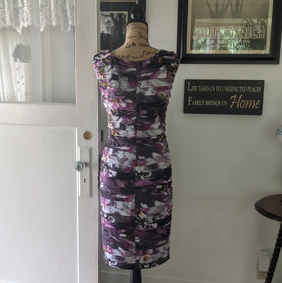 Adrianna papell gorgeous dress - Picture 6 of 6